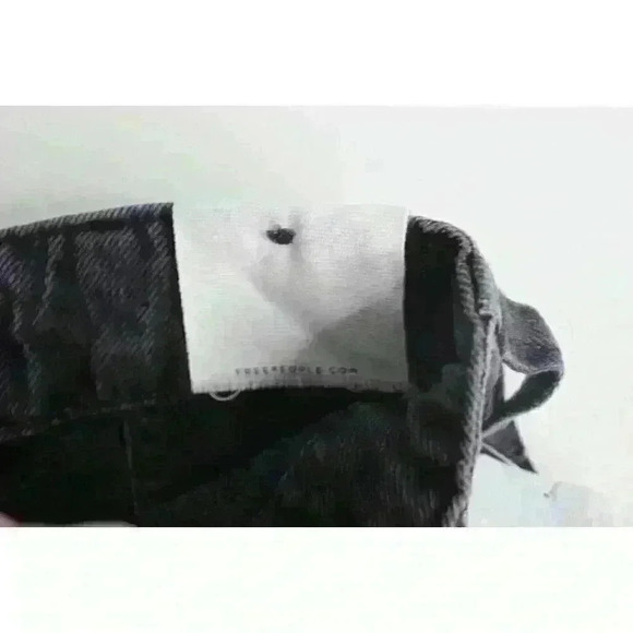 Free People We The Free Black Major Leagues Mid-Rise‎ Cuffed Jeans Size 29 NWT - Picture 11 of 16